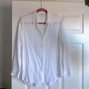 Uniqlo button down shirt